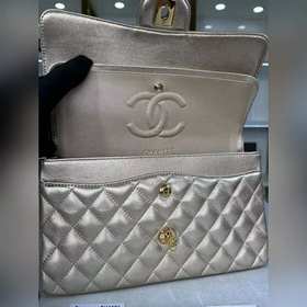 CHANEL &nbsp;Модель A01112 Классическая сумка с клапаном Мате