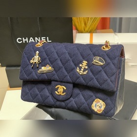 CHANEL Модель 01112 Сумка с клапаном и цепочкой через плечо Сумк