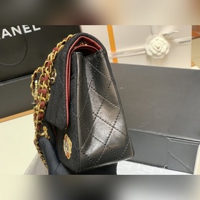CHANEL Модель 01112 Сумка через плечо с клапаном и цепочкой Сумка