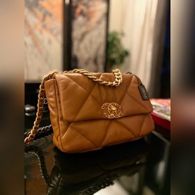 CHANEL 19 серия, карамельный, маленький  Поддерживается глобальн