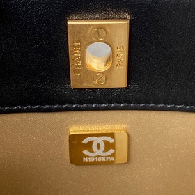 Ранневесенняя сумка CCHANEL, модель AS3259 В этом году весна и ле