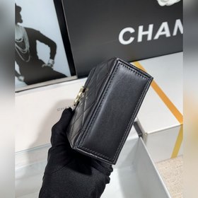 Chane l22 Новая сумка-коробка через плечо Это модель, которая, не