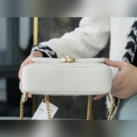 CHANEL 22P Ретро-рюкзак молочного цвета Идеальное решение для осв