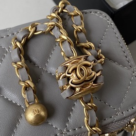 Chanel 22ss Маленькая косметичка с ажурными шариками Небольшая к