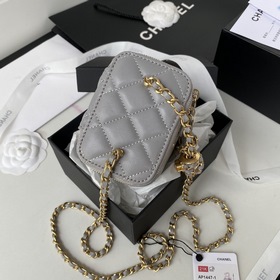Chanel 22ss Маленькая косметичка с ажурными шариками Небольшая к