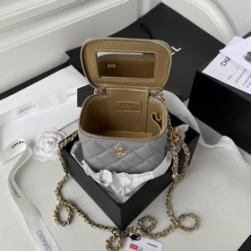 Chanel 22ss Маленькая косметичка с ажурными шариками Небольшая к