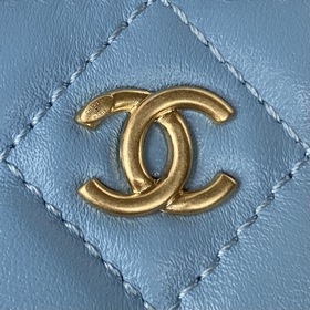 Chanel 22ss Маленькая косметичка с ажурными шариками Небольшая к