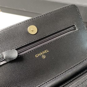 CHANEL WOC цепочка, клатч с откидной крышкой Верх из кожи бычка, 