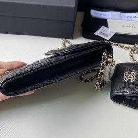 CHANEL Сумка для телефона с буквой « » из кожи первого слоя с нов