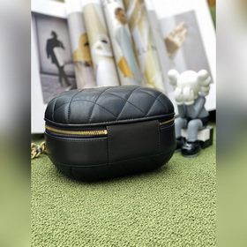 CHANEL косметичка Сумка через плечо Мне очень нравится эта малень