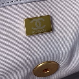 Chanel осень-зима 19. Сумка, сочетающая в себе все классические ч