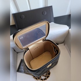CHANEL Весенняя сумка-коробка Изысканная и оригинальная косметич