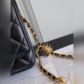 Chanel Кожаная сумка Cf woc с ромбовидным узором, регулируемый ре
