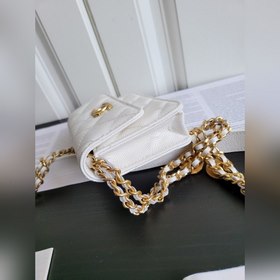 Chanel 22a Кожа с мелким узором, золотой цвет, мини-сумка woc, су