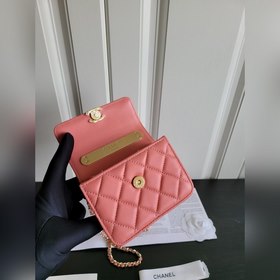 CHANEL 22a маленькая сумка с бледно-золотой застежкой Кожа ягненк