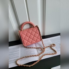 CHANEL 22a маленькая сумка с бледно-золотой застежкой Кожа ягненк