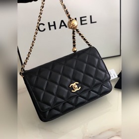 Chanel маленькая золотая сумка с цепочкой, модель AP1450 Действит