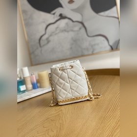 Chanel Mini Bucket Bag, модель 049950 Очень изящная и красивая су