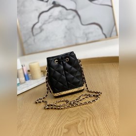 Chanel Mini Bucket Bag, модель 049950 Очень изящная и красивая су