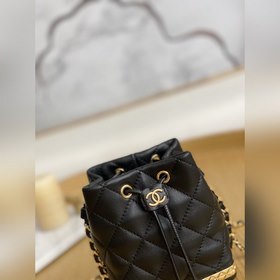 Chanel Mini Bucket Bag, модель 049950 Очень изящная и красивая су