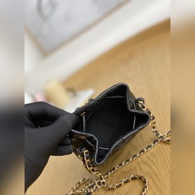 Chanel Mini Bucket Bag, модель 049950 Очень изящная и красивая су