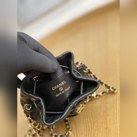 Chanel Mini Bucket Bag, модель 049950 Очень изящная и красивая су