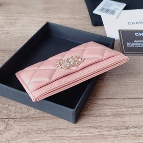CHANEL Карман для карт с розовым цветом сакуры и бриллиантами Дво
