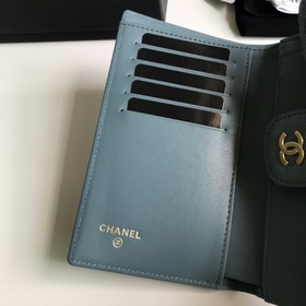 CHANEL Модель A84341 Средний кошелек с тремя отделениями Высокок