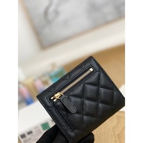 Короткий кошелек Chanel, модель 049300 Нежный и гладкий материал,
