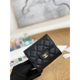 Короткий кошелек Chanel, модель 049300 Нежный и гладкий материал,