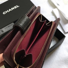 Chanel Кожаный кошелек из кожи с узором «икра» Модель № 50073 (зо
