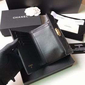 CHANEL leboy средний кошелек с тремя складками, модель A84302 Мел
