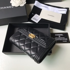 CHANEL leboy средний кошелек с тремя складками, модель A84302. Ко
