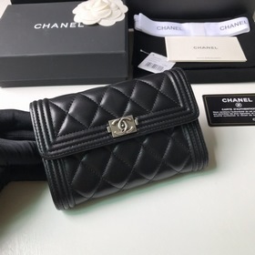 CHANEL leboy средний кошелек с тремя складками, модель A84302 Чер