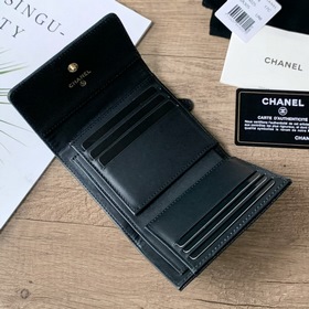 CCHANEL кошелек с тремя отделениями для купюр, модель A80734 Этот