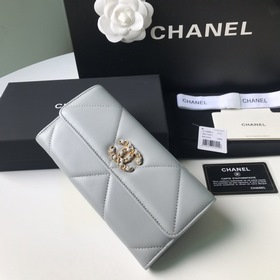 CHANEL Длинный кошелек с большим клапаном и золотым покрытием Раз