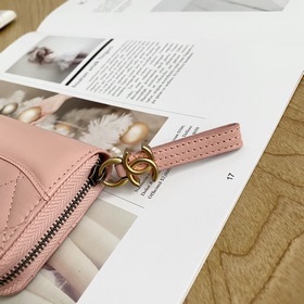 Chanel серия сумок «Nomade» Карман для мелочи с маленькой молнией