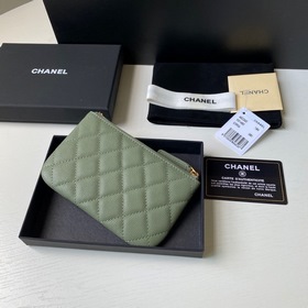 Chanel кошелек, модель A82365 Высококачественная кожа, металличес