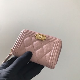 Chanel классическая модель BOY с ромбовидным узором, номер модели