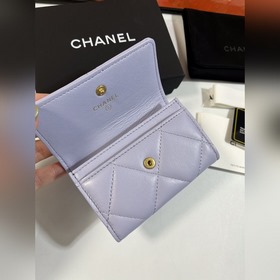 CHANEL Кошелек с большим карманом и крышкой Изготовлен из кожи ко