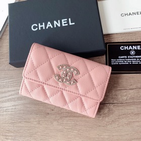 CHANEL Кошелек с розовым цветом сакуры и бриллиантами в форме икр