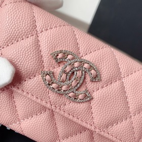 CHANEL Кошелек с розовым цветом сакуры и бриллиантами в форме икр