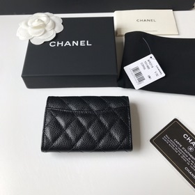 Новый кошелек CHANEL с золотой застежкой Этот кошелек для карт бо