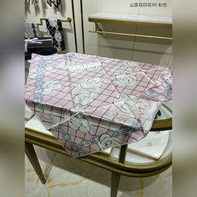 CHANEL Серенада с принтом камелии, 90% шелк, 100% шелк высшего к