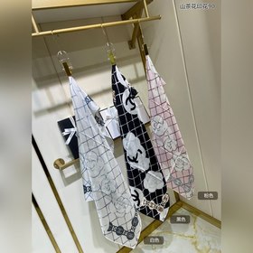 CHANEL Серенада с принтом камелии, 90% шелк, 100% шелк высшего к
