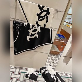 CHANEL Элегантный шелковый платок Чистый стиль Chanel, отлично с