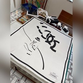 CHANEL Элегантный шелковый платок Чистый стиль Chanel, отлично с
