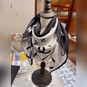 Шарф CHANEL Дизайн настолько привлекателен, что хочется приобрес