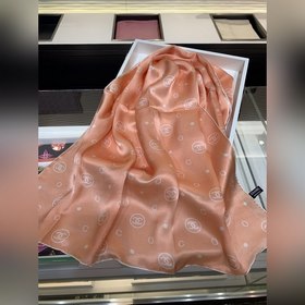 CHANEL Шелковый шарф с круглым логотипом 100% шелк высшего каче