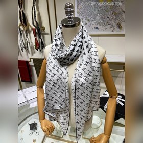 CHANEL Маленький шарф с двойным C-образным узором в клетку из то